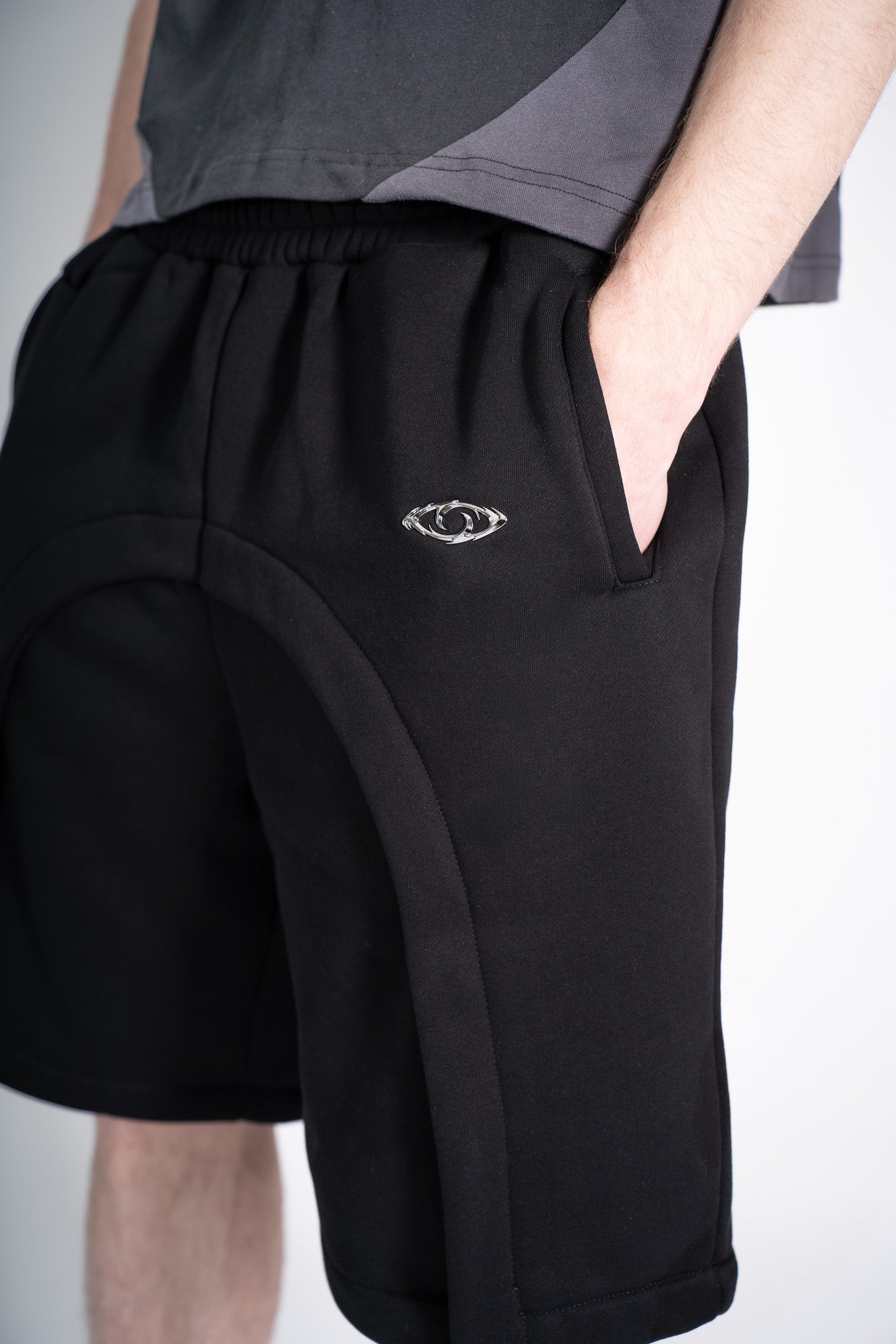 Ventablack Short-thumbmail-3