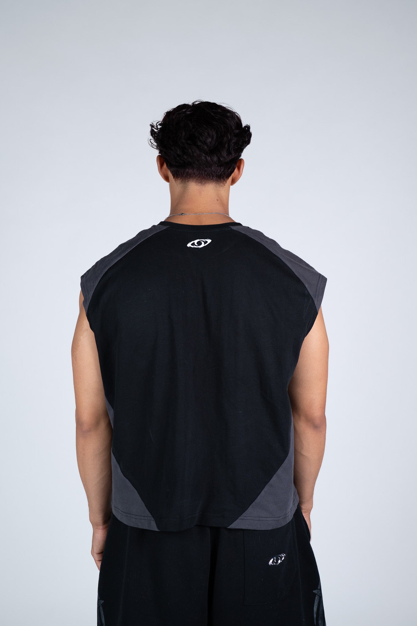 Ventablack Cut Off-thumbmail-3