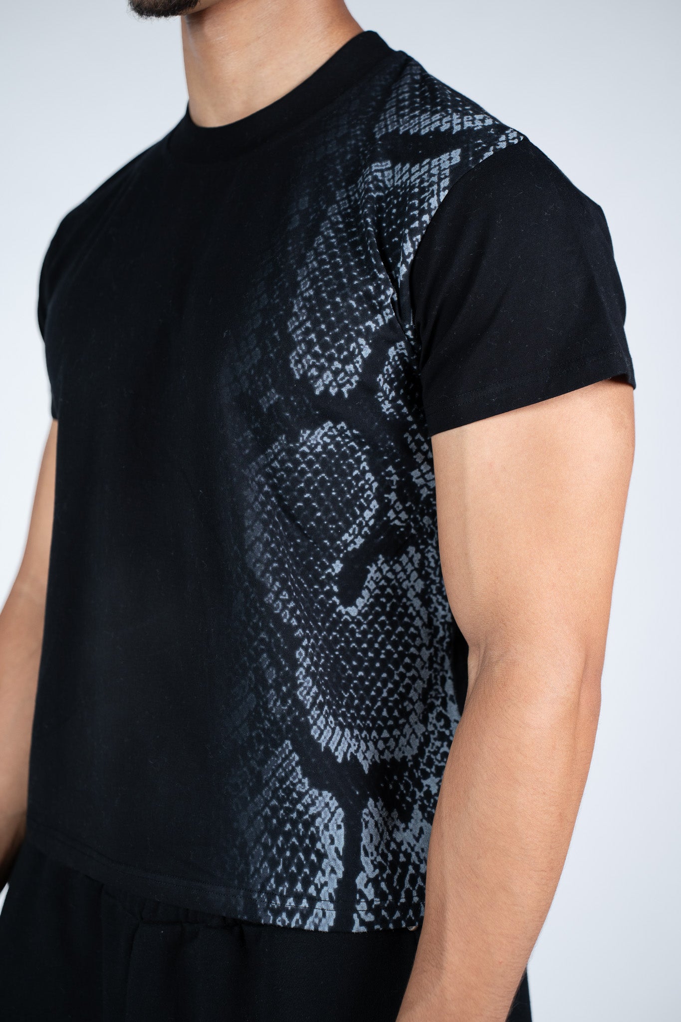 Snake Black T-shirt