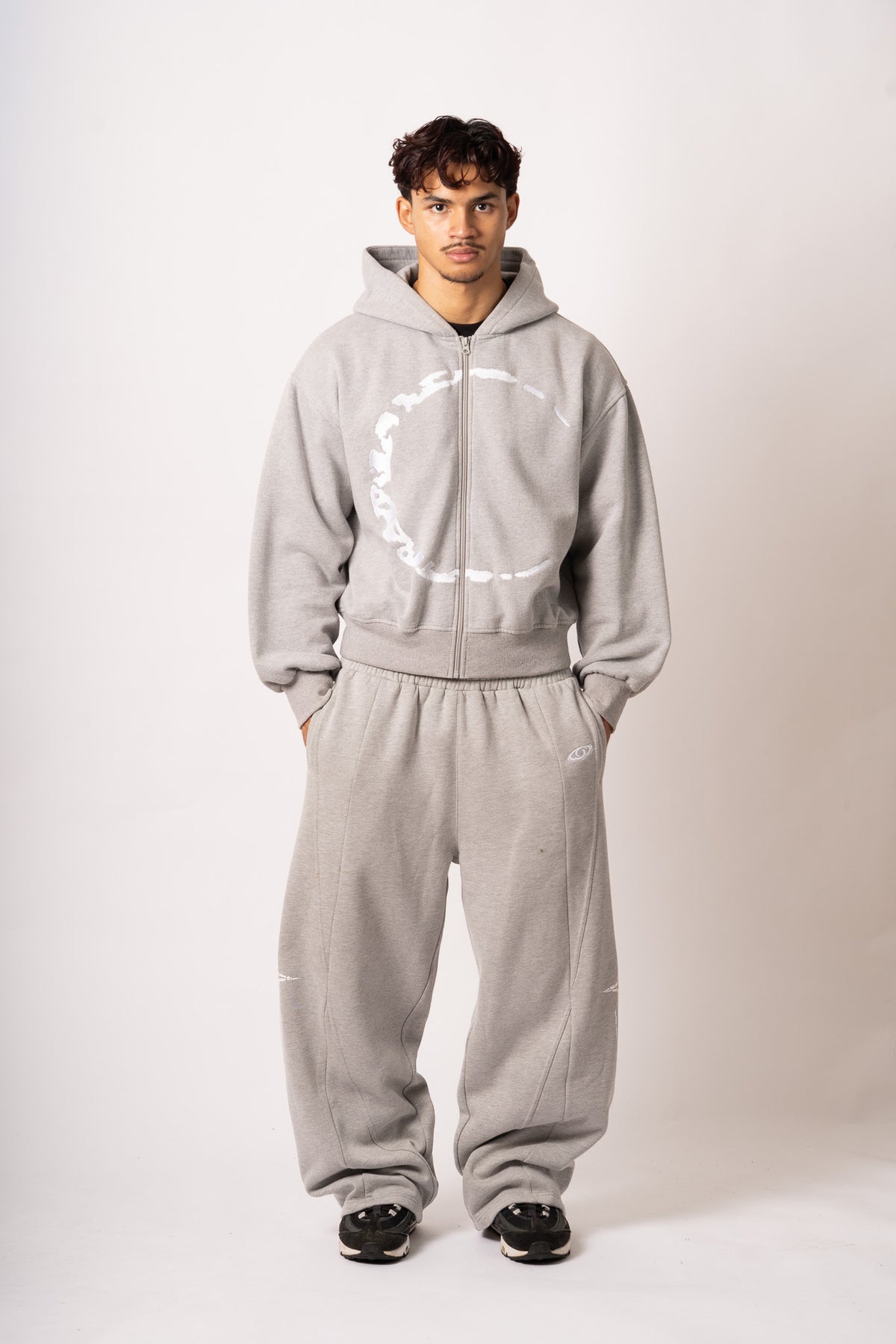 Zip "Nova", gris, tenue complète