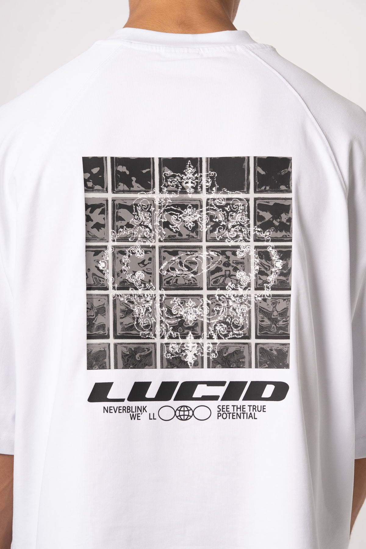 Gallery White T-shirt - dos detail